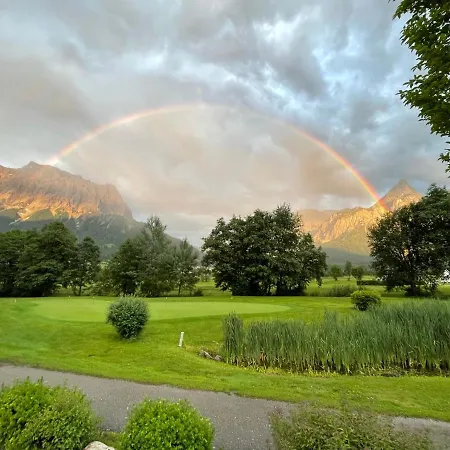 Alpin ホテル エールヴァルト