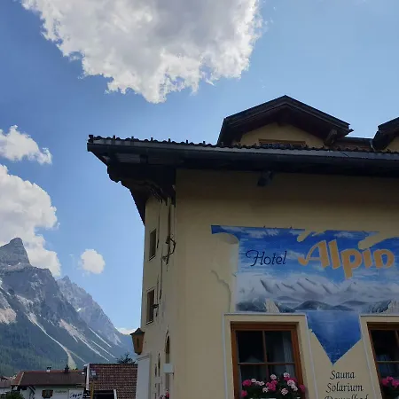 ホテル Alpin