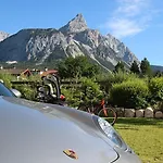Alpin Hotel